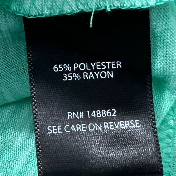 Torrid Off-Shoulder Featherlight Slub Short Sleeve T Shirt green size 1X - Picture 4 of 5